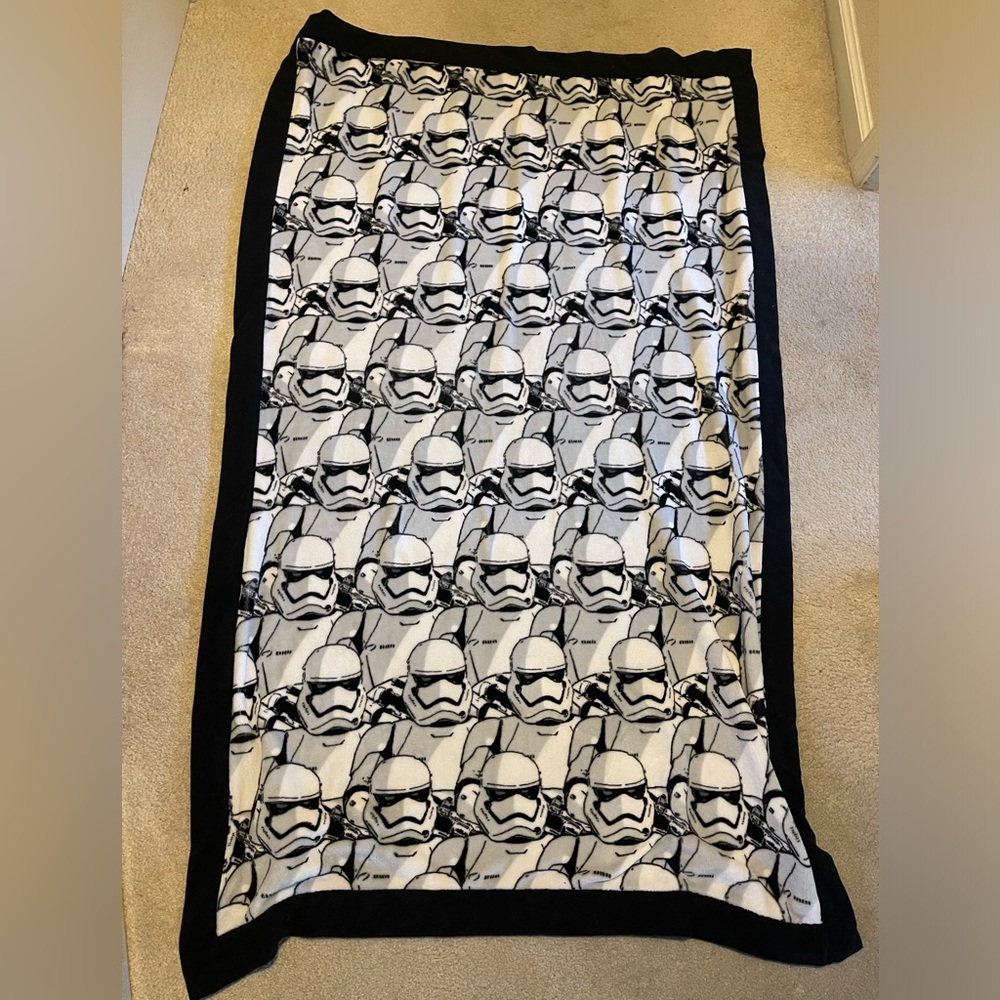 Disney Parks Star Wars fleece blanket.